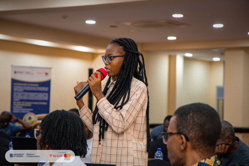 A participant making a during the open dialoge segment